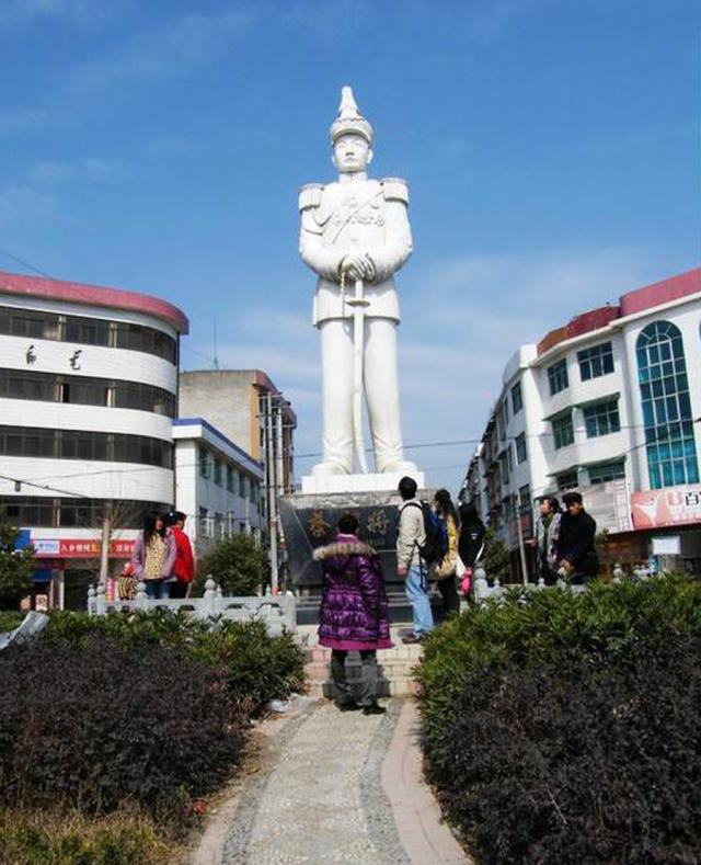 湖南邵陽洞口縣一個大鎮(zhèn),是蔡鍔的故鄉(xiāng),入選全國重點(diǎn)鎮(zhèn)名單